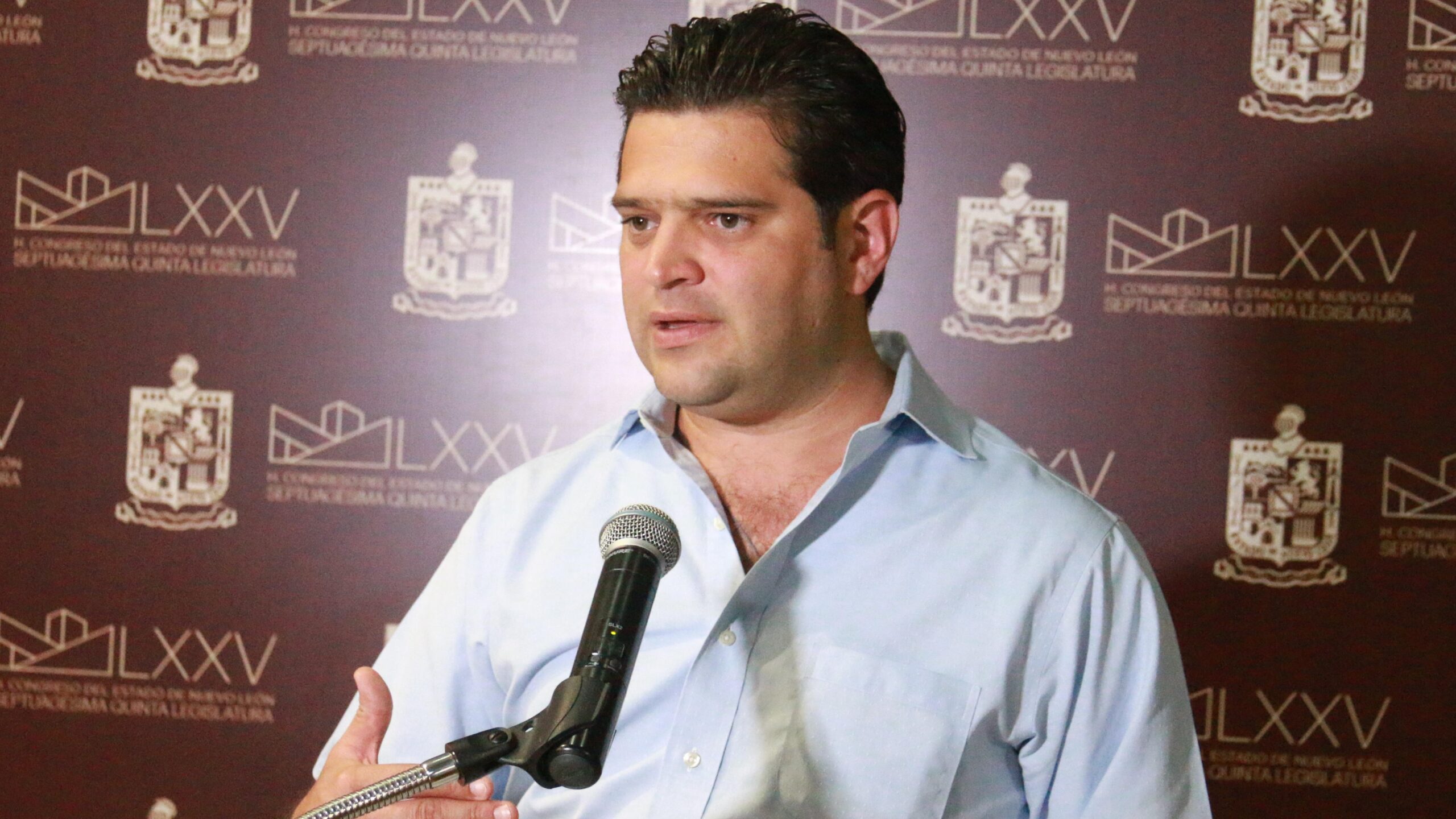Propone PRI otorgar licencia temporal a choferes tipo uber