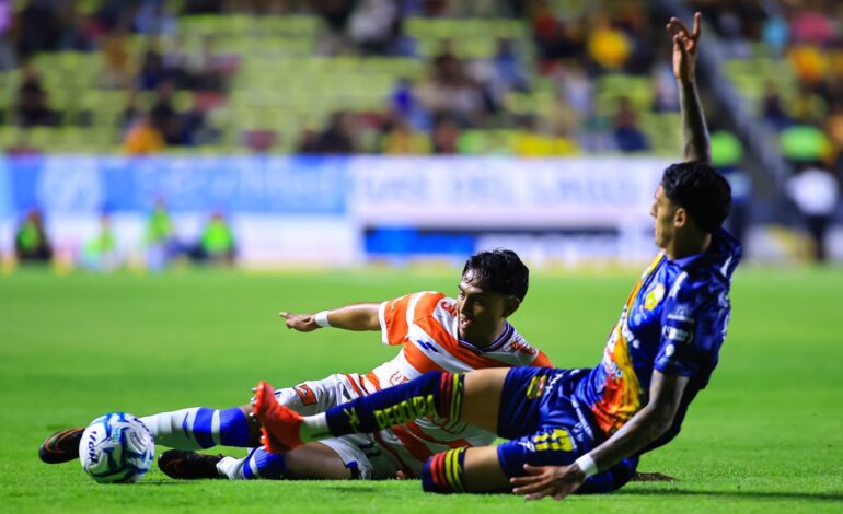 Golea Correcaminos a Morelia y amanecerá como líder