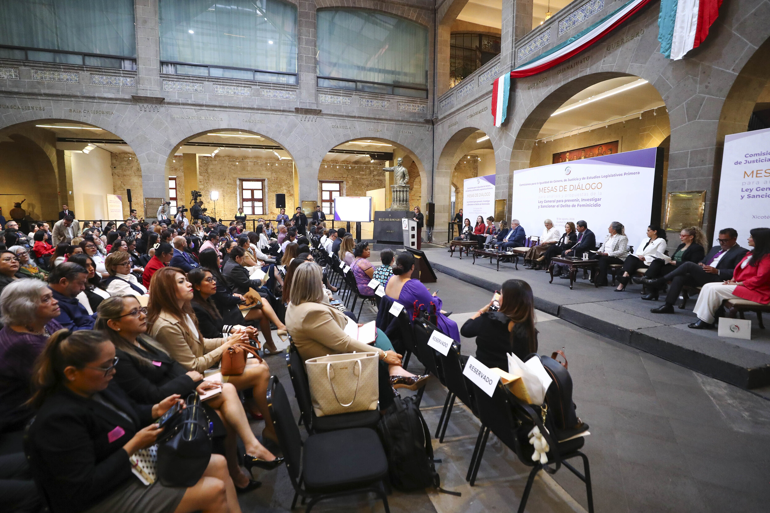 El feminicidio debe atenderse desde la primera amenaza, alertan especialistas en el Senado