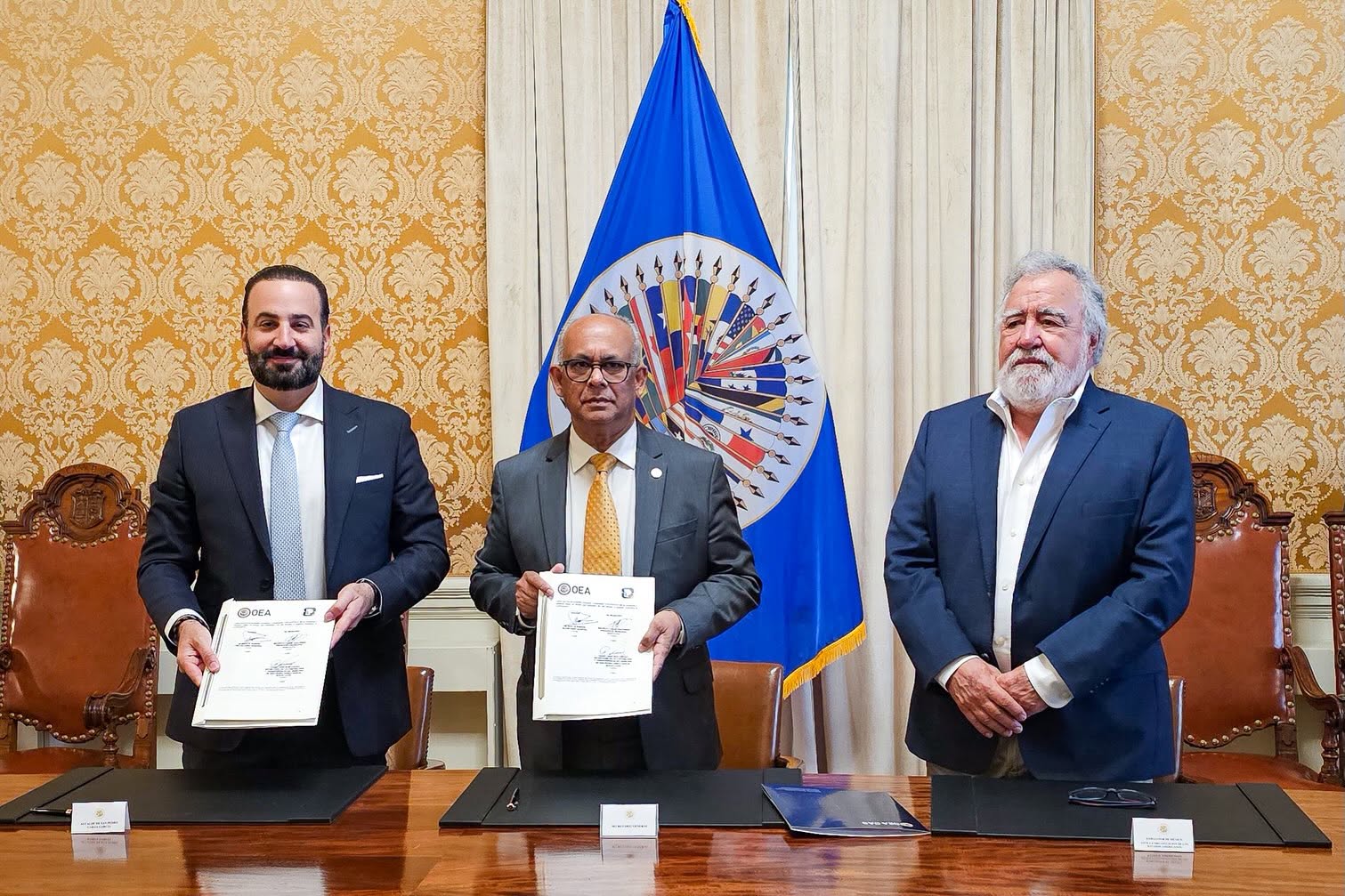 San Pedro y la OEA acuerdan capacitar a servidores públicos municipales