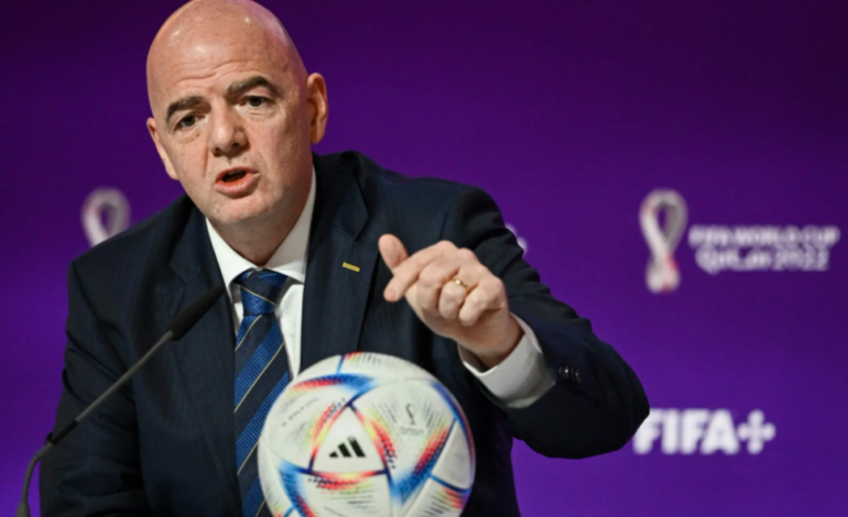 Da FIFA marcha atrás a la privatización del Mundial