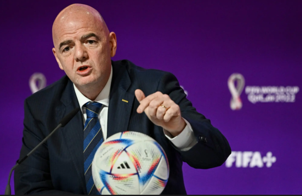 Da FIFA marcha atrás a la privatización del Mundial