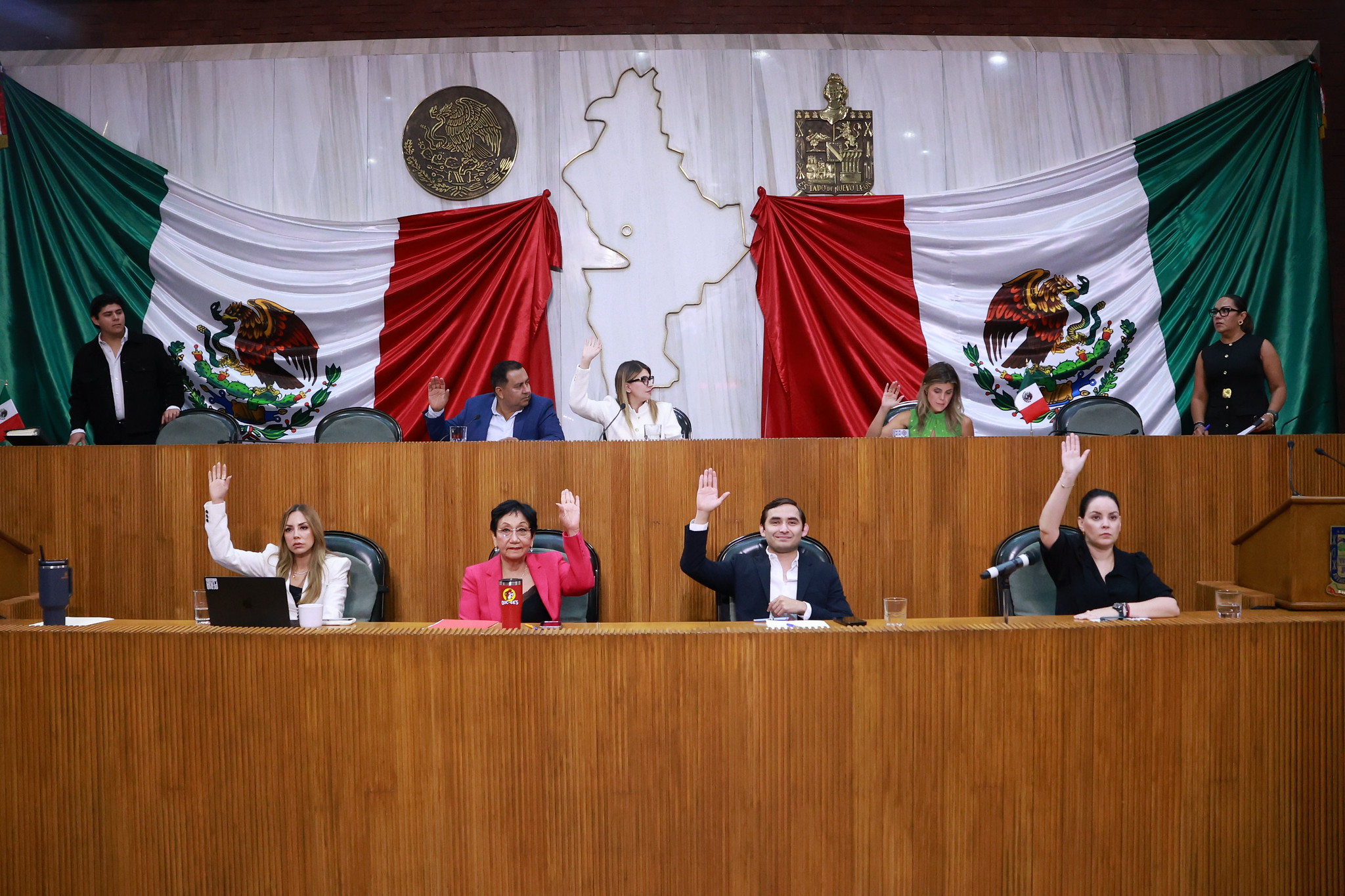 Congreso exige a Samuel transparentar aportaciones empresariales y cero clausuras
