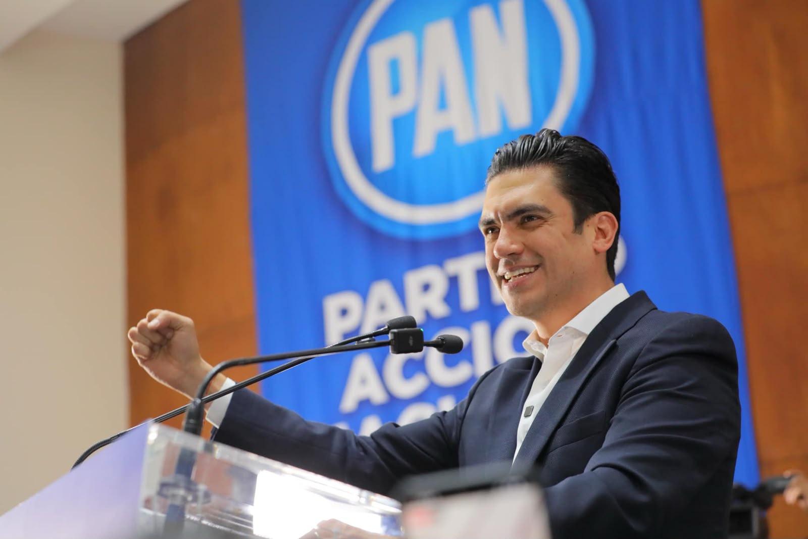 Jorge Romero abre la puerta a Adrián y acelera definición del PAN en Nuevo León