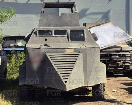 Destruye FGR 25 vehículos con blindaje artesanal asegurados en Tamaulipas