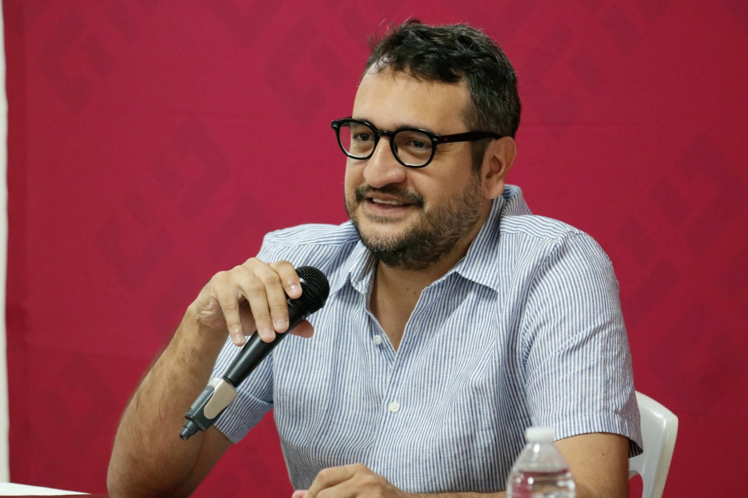 Andy López acusa a EU de retirarle la visa y pide a Trump destituir a Rubio y Landau