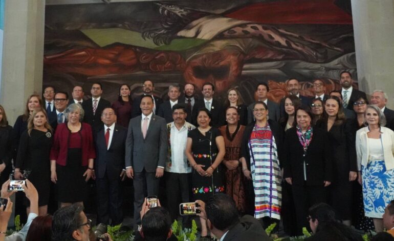 Tania Contreras asiste al Primer Informe de la Suprema Corte de Justicia de la Nación