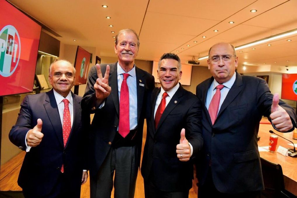 Fox va al PRI y se une con Alito; acuerdan ir juntos en el 2027