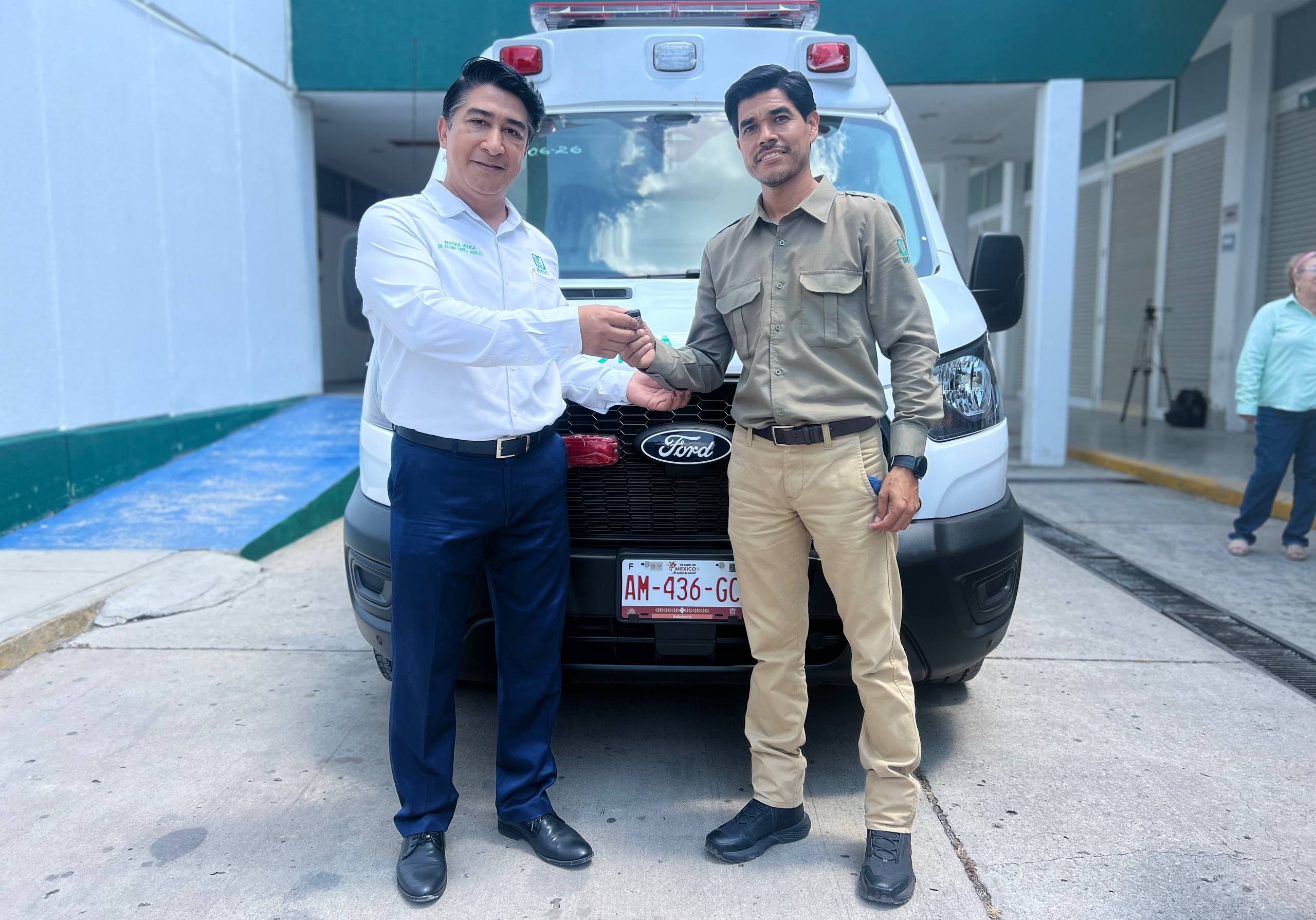 Entrega IMSS ambulancia de última generación para agilizar traslados de Ocampo a El Mante