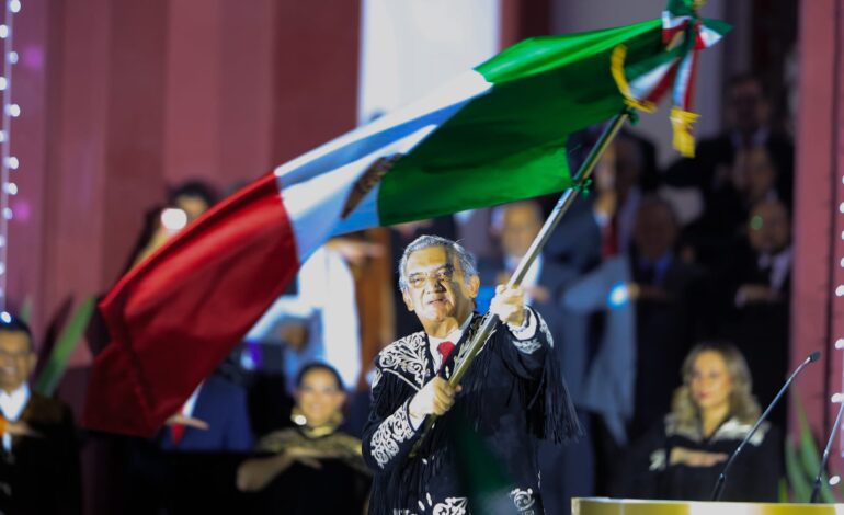 Encabeza Américo tradicional Grito de Independencia en la capital tamaulipeca