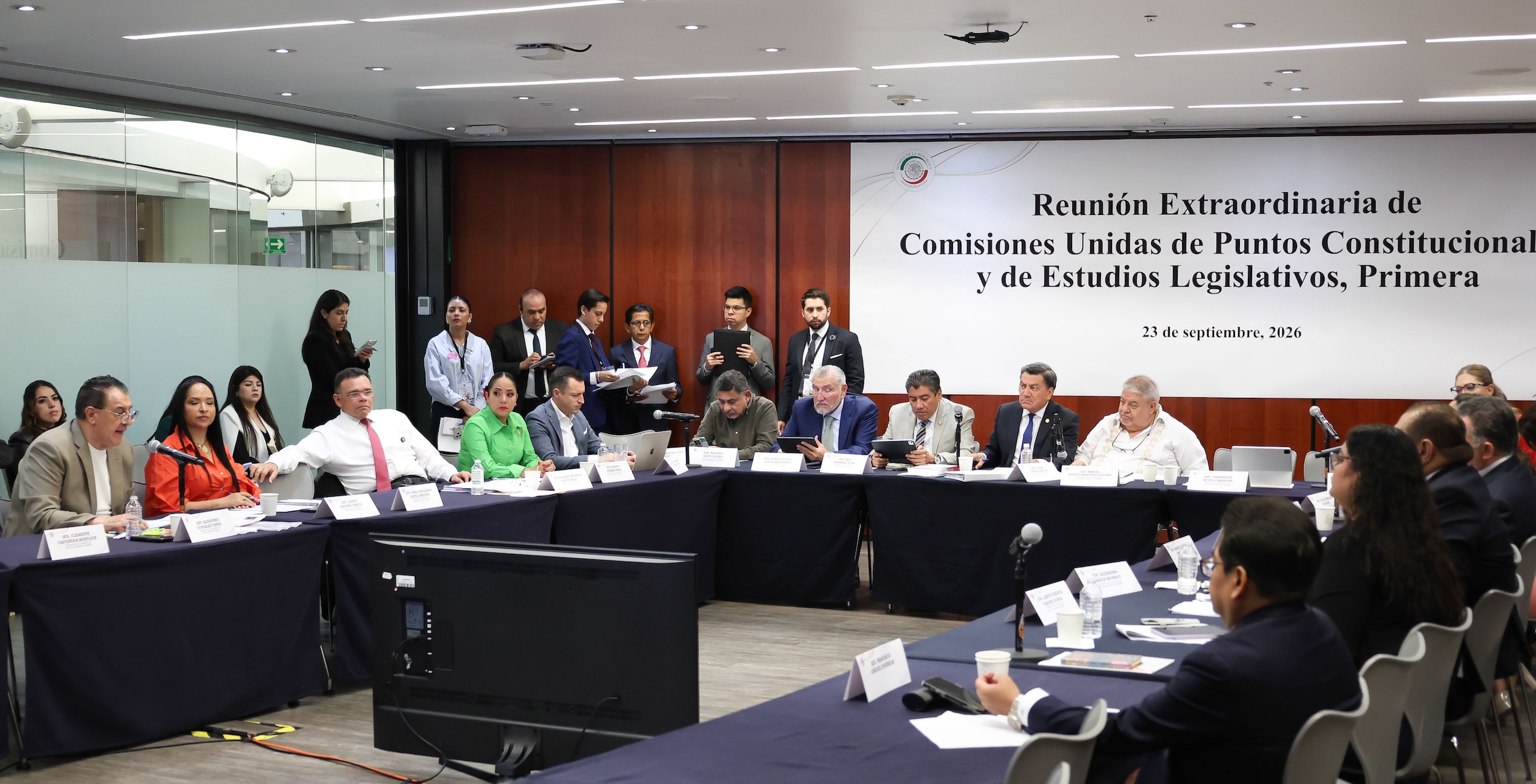 Avanza en el Senado reforma sobre doble nacionalidad para aspirantes a la presidencia y gubernaturas